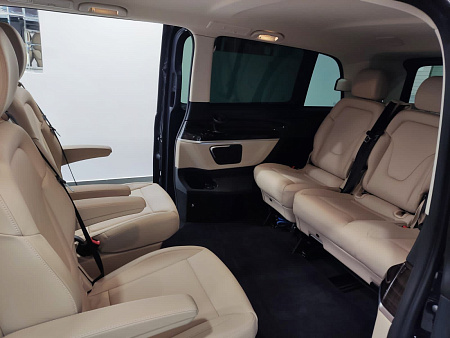 Mercedes V class V250 с водителем